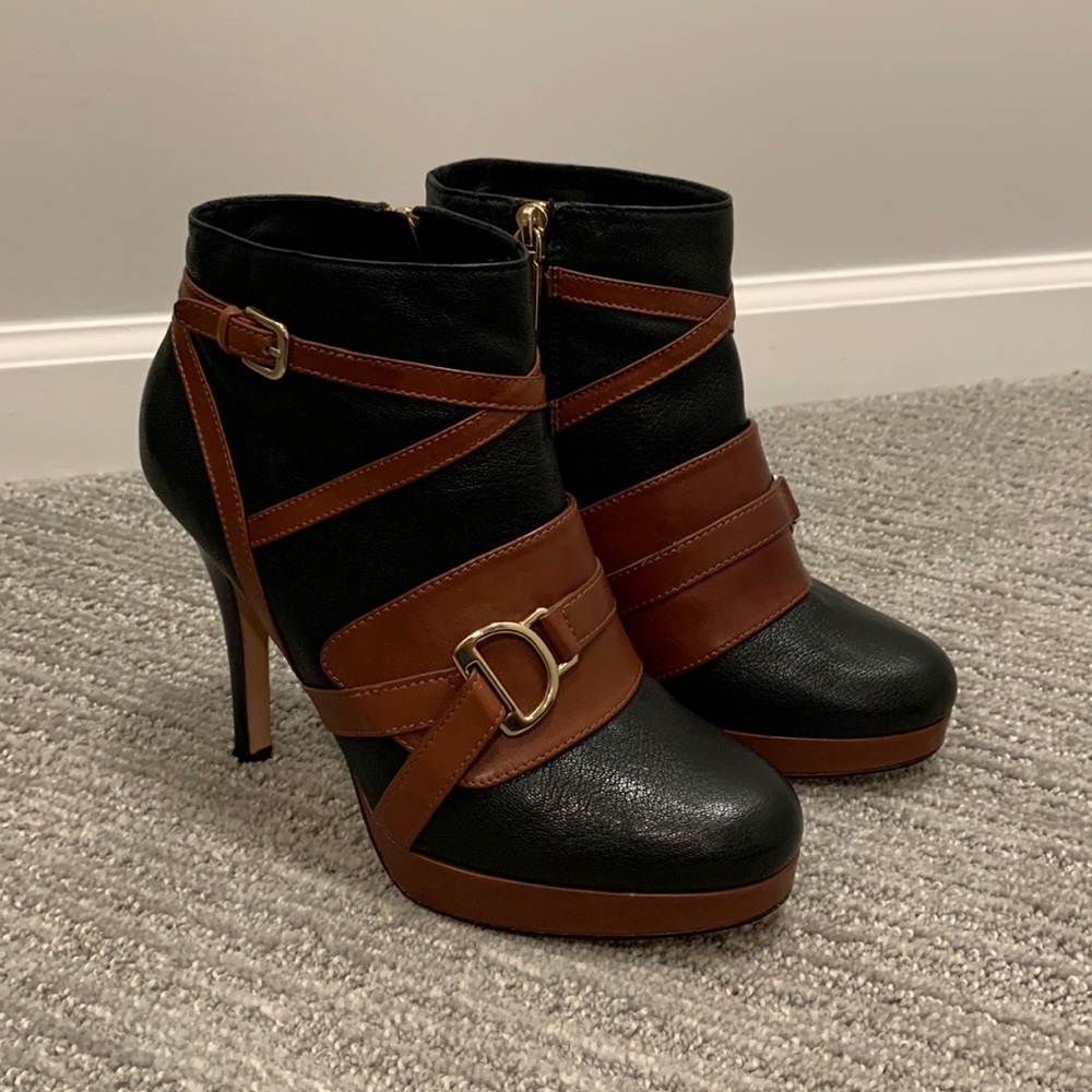 Cole Haan vintage leather booties Black and Brown Size 8 EUC platform boot 🖤🤎